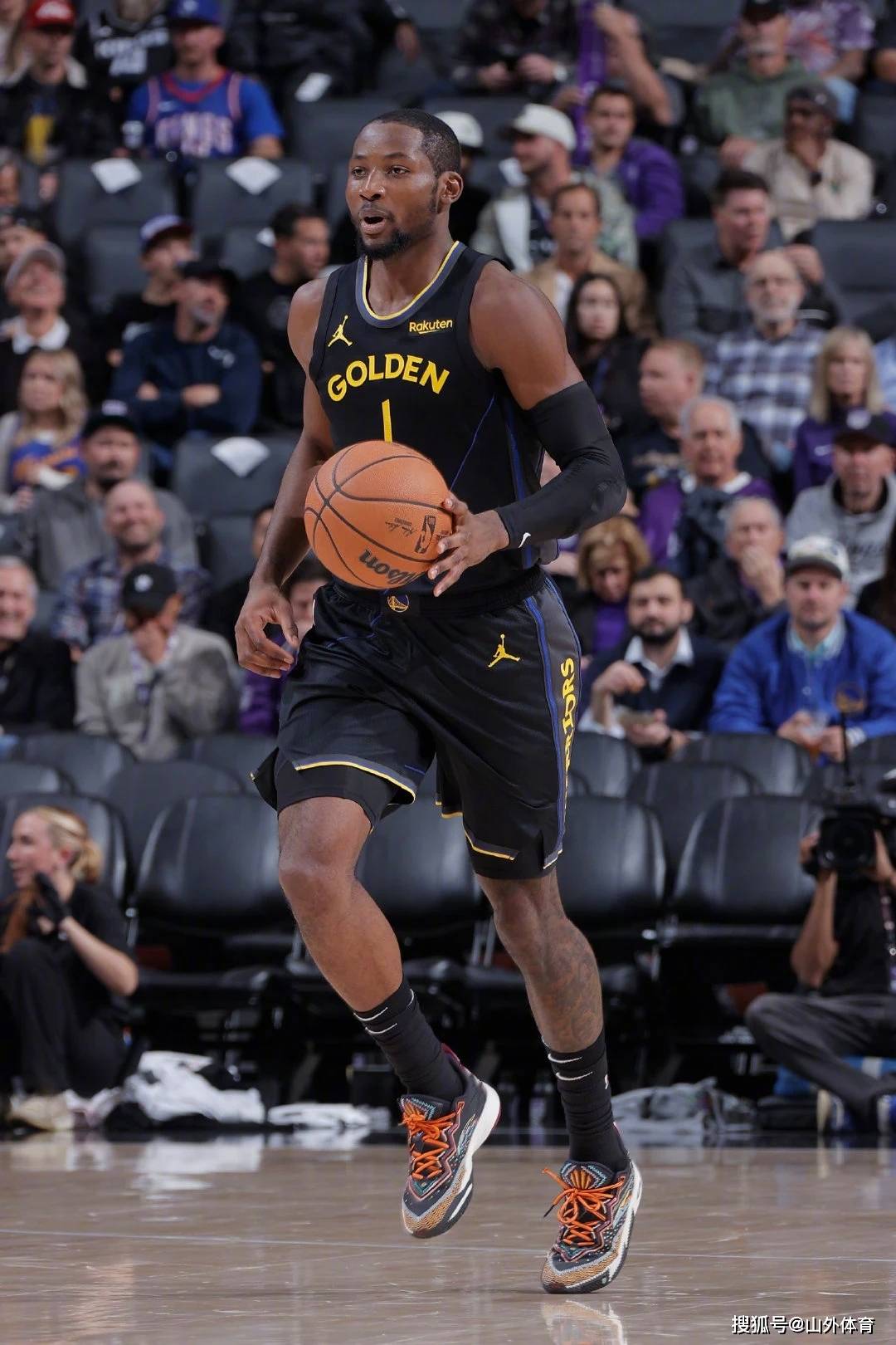 关于NBA总决赛关键时刻再迎强敌,萨克拉门托国王单刀错失,主帅态度:悬念犹存,年轻球员得到机会的信息 关于NBA总决赛关键时刻再迎强敌,萨克拉门托国王单刀错失,主帅态度:悬念犹存,年轻球员得到机会的信息