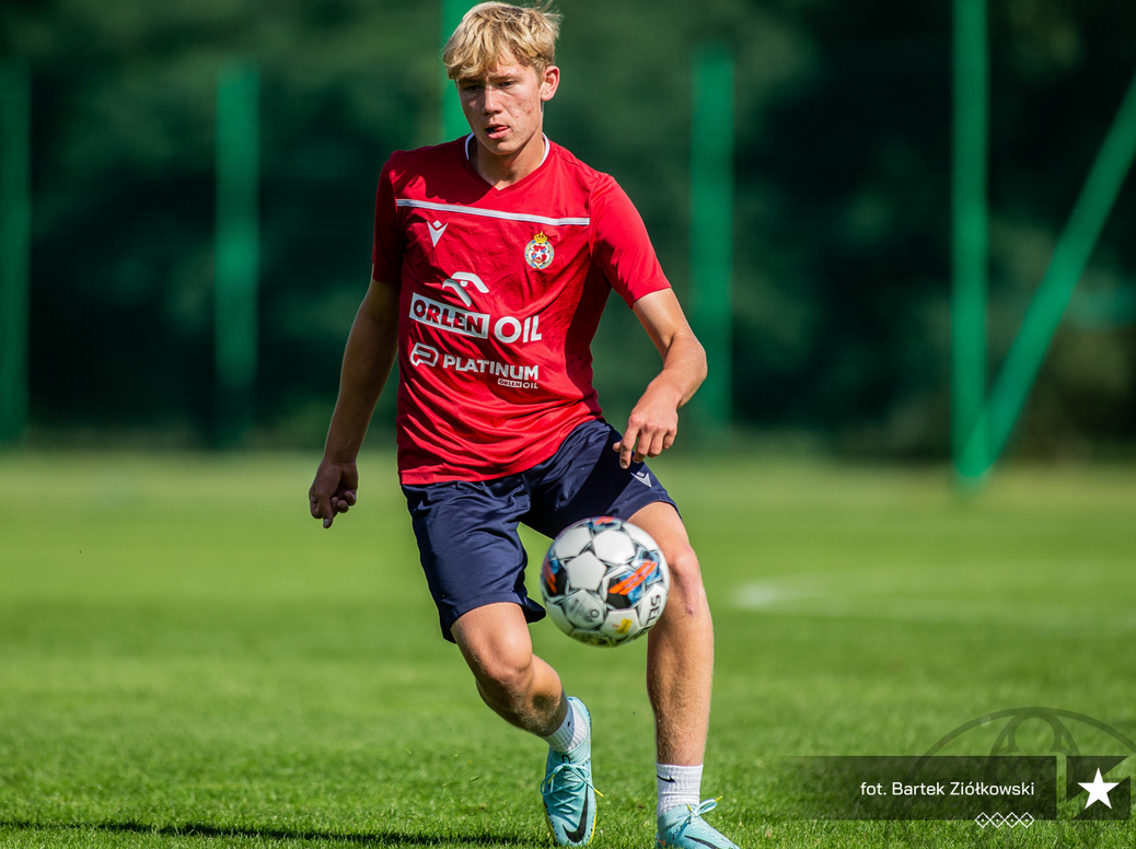 拉齐奥发布备战花絮;冲刺阶段回应争议;国王杯任务艰巨;球探报告显示潜力的简单介绍 拉齐奥发布备战花絮;冲刺阶段回应争议;国王杯任务艰巨;球探报告显示潜力的简单介绍