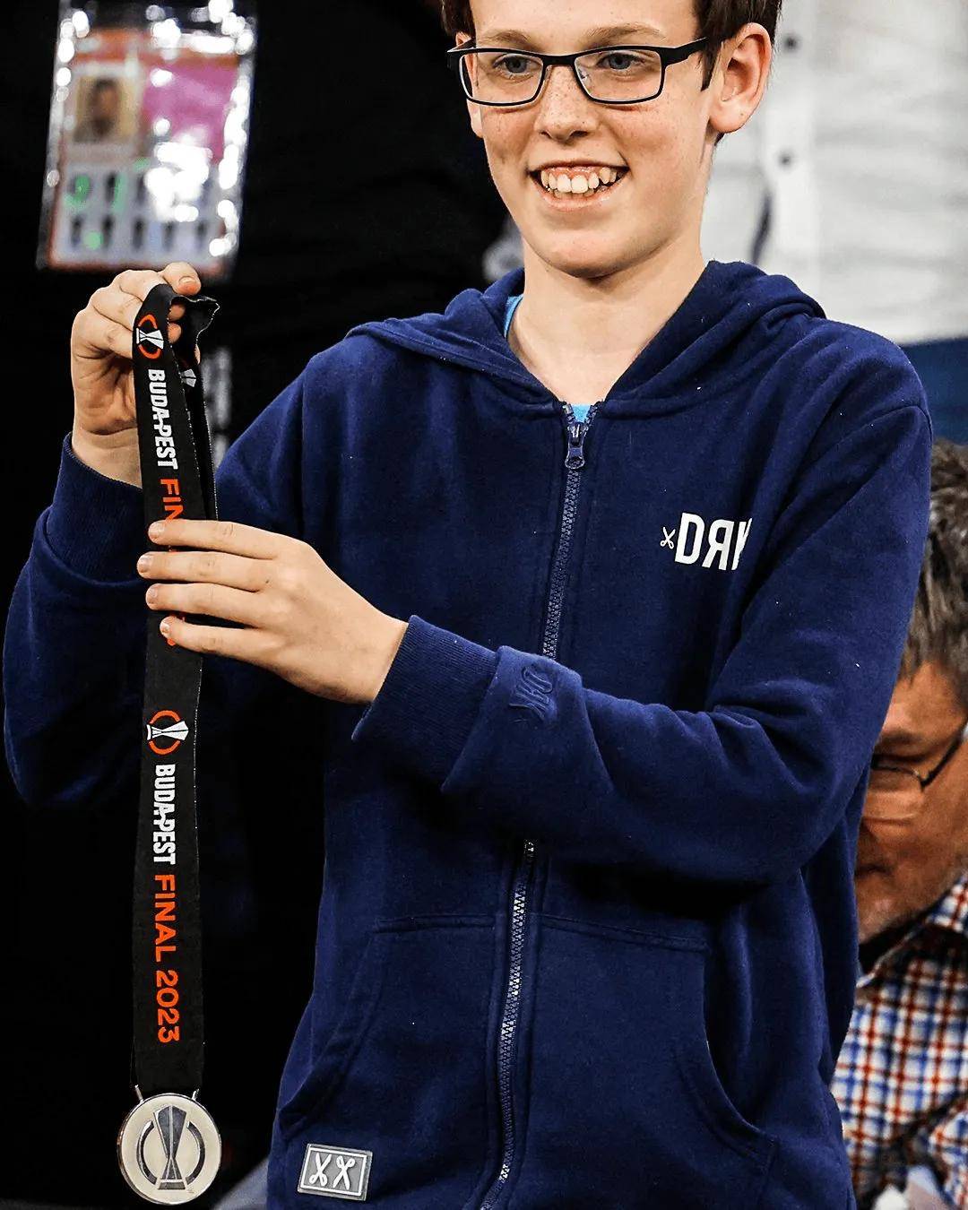 塞维利亚发布备战花絮，冲刺阶段队长鼓劲，社区盾任务艰巨，训练强度明显提升的简单介绍