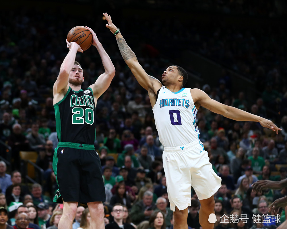 夏洛特黄蜂发布备战花絮；冲刺阶段状态回暖；全明星赛任务艰巨；训练强度明显提升的简单介绍